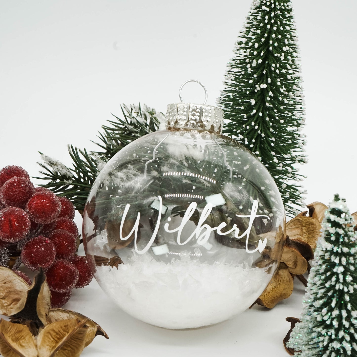 Christbaumkugel (personalisiert) mit Kunstschnee gefüllt - "Marina"