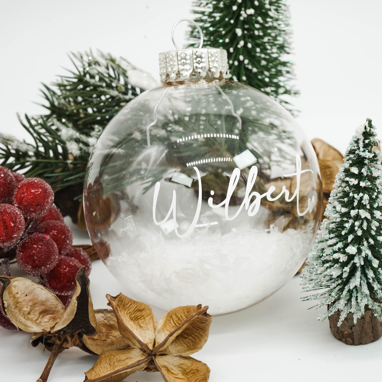 Christbaumkugel (personalisiert) mit Kunstschnee gefüllt - "Marina"